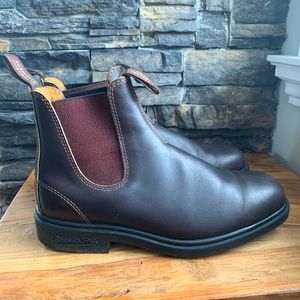 Blundstone Boots (mens size 8.5)